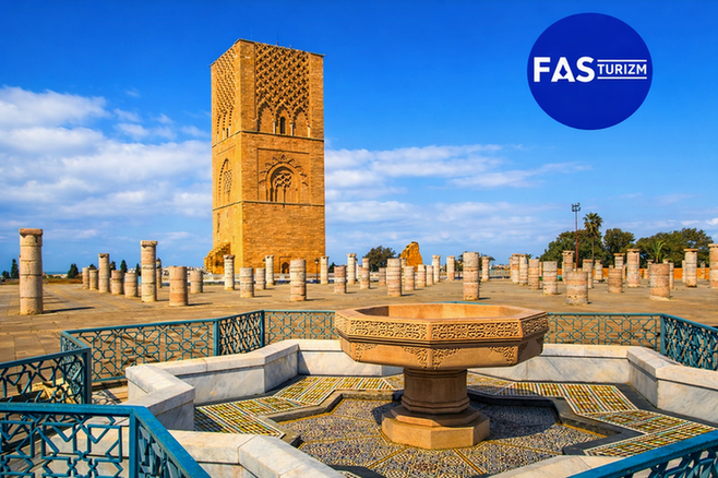 12inci y&uuml;zyılda Almohadlar d&ouml;neminde inşa edilen Hassan Kulesi, Rabat&rsquo;ın en &ouml;nemli tarihi simgelerinden biri olup geniş s&uuml;tunlu meydanı ve mimarisiyle Fas tarihinin izlerini taşır.